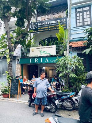 sang nhượng quán cà phê ngay trung tâm thảo điền, quận 2