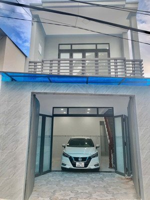 bán nhà hẻm ngô đến 2 oto né nhau. 3pn, 2wc. dt 76m2. giá chỉ 3 tỷ 850