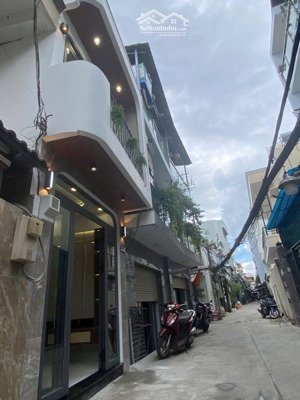 siêu phẩm nhà mt hẻm xe tải - kinh doanh buôn bán tự do - gần chợ - quận 7