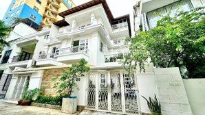 siêu phẩm biệt thự châu âu phong cách cổ điển đường sư vạn hạnh phường 12 quận 10