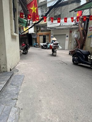 bán nhà hồ văn chương đống đa ô tô đỗ cửa lô góc kd 42m2*4t*mt4.2m giá chỉ 7.8tỷ sổ vuông đẹp