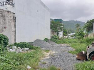 Cần bán đất mặt tiền Nguyễn Tất Thành - Nha Trang, 570m2 Làm nhà, làm showroom, làm xưởng kinh doanh...