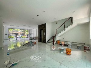 nhà trục đường chính nguyễn thị nhung 7x20m (6 tầng) thang máy, máy lạnh, giá tốt nhất kđt vạn phúc
