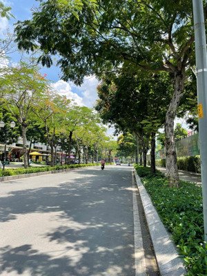 cho thuê phòng đầy đủ nội thất tại mặt tiền đường nguyễn thị nhung - kđt vạn phúc city