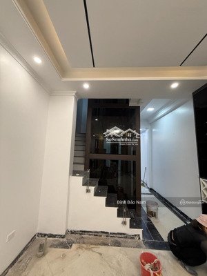 âu cơ - giá giảm cực sốc - nhà đẹp 55m2 5t thang máy - 6 ngủ khép kín - mặt ngõ thông - sát ô tô