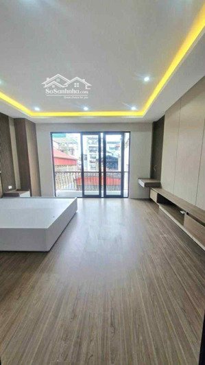 phân lô ô tô vương thừa vũ ! ô tô đỗ cửa -thang máy - nhà 6 tầng mới koong - sổ vuông.