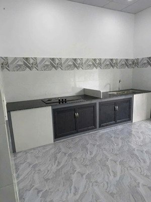 cần bán nhà gần cây xăng bình hoà cách mặt tiền 768 có 100m sổ thổ