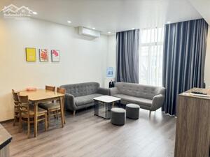 Cho thuê căn hộ Vinhomes Cầu Rào 2, 2 p.ngủ, DT: 80m2.