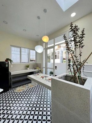 bán nhà hồ văn huê, phú nhuận. dt: 97.8m2 - 4 tầng - tn 70 triệu/tháng - giá chỉ 21 tỷ tl