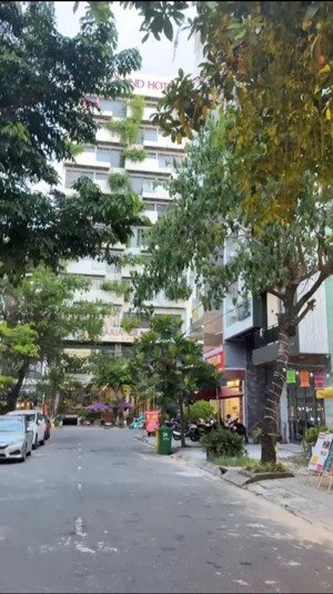 bán căn hộ 4 tầng dòng tiền an thượng 36 khu phố tây - khu tập trung khách nước ngoài đông đúc