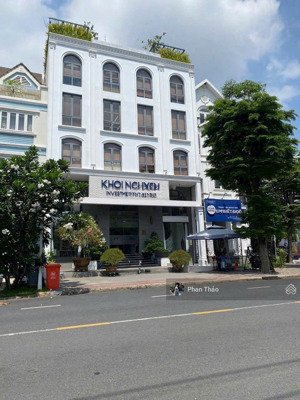 tuyến đường vip thương mại mặt tiền phan đăng lưu-lê quang định-12x32m-xd hầm 8 tầng-giá 60 tỷ