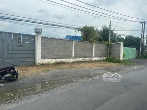 chính chủ cần bán gấp 2.000m2 đất mặt tiền đường truong văn đa có 950tc. 30m mt nhựa giá 32 tỷ tl