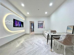 cho thuê căn hộ 1pn 55m2, có ban công, giờ giấc tự do, máy giặt riêng, phú nhuận giáp quận 3 quận 1