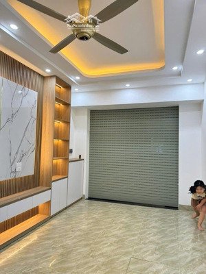 bán nhà 5 tầng trung tâm phố quang trung hà đông