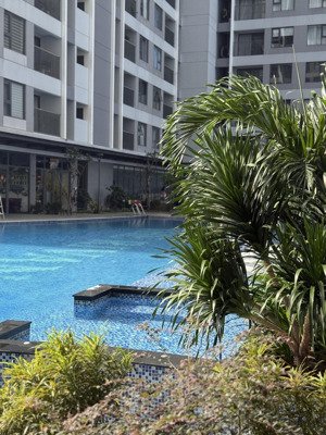 cho thuê 2pn rivana 6tr5/th có rèm 2 lớp