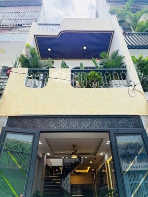 cần bán nhà đường mạc đĩnh chi, p. đa kao, q1, gần chợ tân định, giá 4tỷ960 dt 74m2 hđ thuê 28tr/th