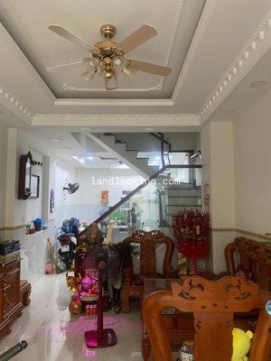 cần tiền bán gấp để giá tốt 5 tỷ9 shr công chứng ngay pháp lý sạch ngay phạm văn hai cho thuê tốt