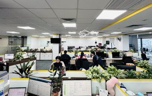 cho thuê văn phòng đẹp tại 81 - trần thái tông, 220m2, 330 nghìn / m2