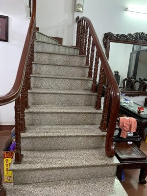 chinh chủ cần bán gấp nhà nguyễn văn cừ dt 65 m2 mt 5 m 5 tầng giá 9,8 tỷ