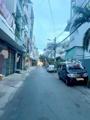 giảm còn 11,x tỷ - lô góc 4 tầng - 71m2- đường gò dầu,tân phú- ngang 5m hiếm có- hẻm 10m - tiện kd