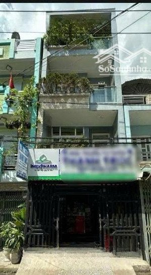 chủ đi định cư cần bán gấp căn nhà phố 1 trệt 3 lầu full nội thất cao cấp, giá cả có thương lượng