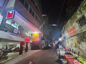 lô góc dịch vọng hậu vỉa hè view sân chơi 99m2 giá 58.8 tỷ (đtl556059)