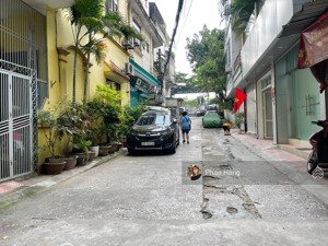 chính chủ bán nhà đào tấn - mặt ngõ oto đỗ cửa - 3 bước ra phố - tiện ích dân trí cao