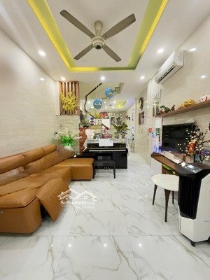 bán nhà lạc long quân - nở hậu hiện đại thông số đẹp ở ngay .