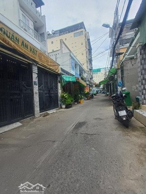 bán nhà 55m2 hẻm thông thoáng , cách mặt tiền lâm văn bền chỉ 30m , đang cho thuê 40tr , giá 7 tỷ