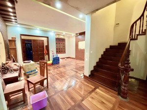 tôi cần bán bt mini 3 tầng, tú mỡ, trung hòa, 250m, mt 11,5m, ô tô, gần phố, 