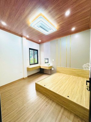 nhà đẹp mới lõi phố mới sẵn ở diện tích rộng giá nhỉnh 5x tỷ thương lượng