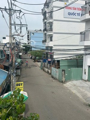 chính chủ cần bán lô đất sau lưng viettopia quận 7, dt 4,2 dài 17, xd 3 lầu giá 10,4 tỷ