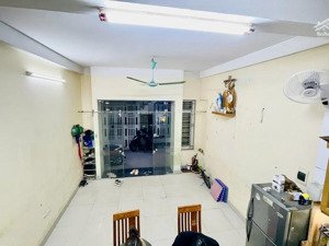 bán nhà mỹ đình 30m x 4 tầng ngõ thông ba gác gần ô tô giá 7.4 tỷ