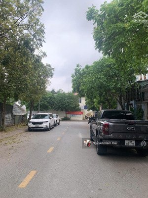 chính chủ bán nhà ngõ 193 phúc lợi, long biên vị trí siêu đẹp giá hợp lý để đầu tư