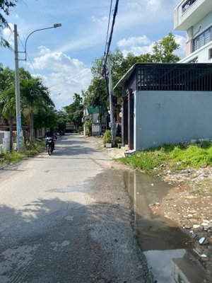 bán gấp đất mặt tiền đường 79 quang trung q9