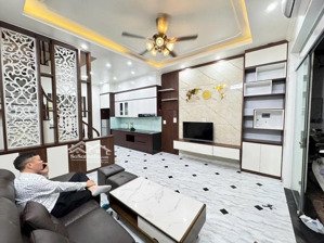 bán gấp nhà riêng35m2, nhinh 8tỷ tại bế văn đàn, quang trung, hà đông, hà nội