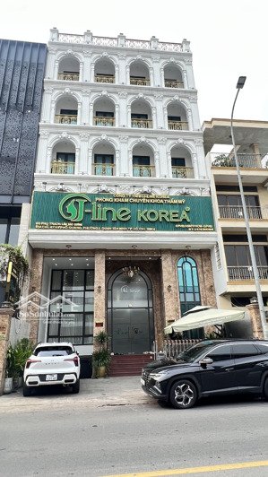 bán toà nhà ngay mặt tiền cộng hoà ngay depot metro - dt 8x23 hầm 6 tầng - giá 28tỷ.