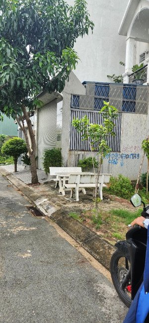 đất bưng ông thoàn tựa lưng kcn cao, võ chí công, phú hữu, 65m2 nở hậu, chỉ hơn 4t