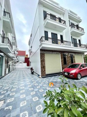 ngõ trước 6m-oto thoải mái-căn 3 tầng kiều trung-hồng thái-an dương-ngõ đẹp, khu dân cư văn minh