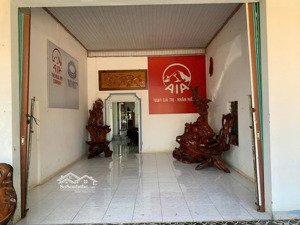 chuyển đổi cv, chỗ ở cần bán căn nhà cấp bốn rộng rãi sạch sẽ thoáng mát