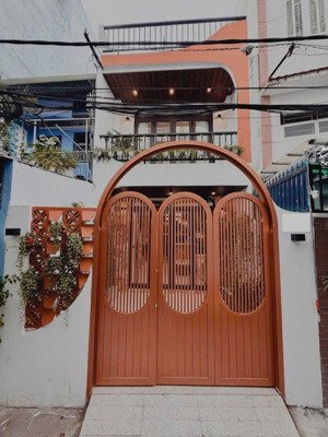 nhà xinh phú nhuận 55m2 có sân rộng - full nội thất - gần phan xích long, phan đăng lưu