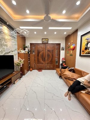 hiếm, bán nhà mỹ đình - mặt ngõ thông - ô tô đi qua, dân xây chắc chắn, ở luôn. 8.6 tỷ