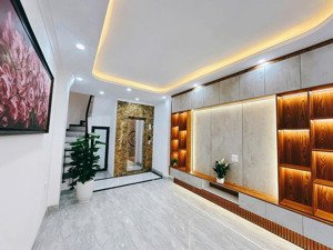bán nhà # phố kim giang nhà mới có thang máy. ôtô đỗ cổng