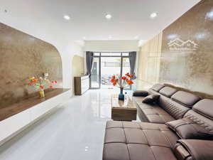 siêu phẩm hẻm xe hơi thông - 4m x 10m - gần mặt tiền - 3 phòng ngủ - nhỉnh 7 t.ỷ