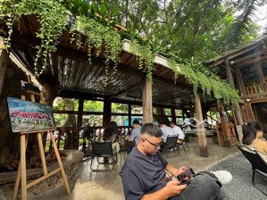 cho thuê mặt bằng siêu khủng phố trung hoà - tổng dt 490m -mt 6m - mọi mô hình kinh doanh