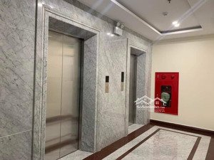 bán tòa nhà mặt phố trương công giai, 195m2 mt 12m, giá bán 130 tỷ