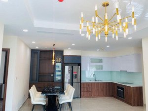 bán gấp căn hộ 3 phòng ngủ 110m2, giá 9,1 tỷ, full nội thất đẹp chỉ việc ở, 