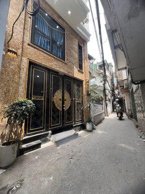 [cực hiếm] bán gấp toà 8 tầng chdv 64m² nguyễn hoàng - 16 tỷ - 16 phòng đẹp, thang máy xịn