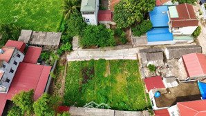 cc gửi bán lô đất s: 82m2 -mt 5m = hậu. ngõ rộng 4m , dân cư sầm uất , tiện ích bạt ngàn xung quanh