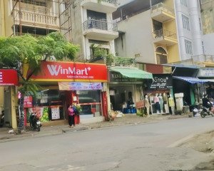 bán nhà trương định, 3 gác vào thẳng nhà, 40m2 x 5 tầng, cách oto tránh 3 bước chân, chỉ hơn 9 tỷ